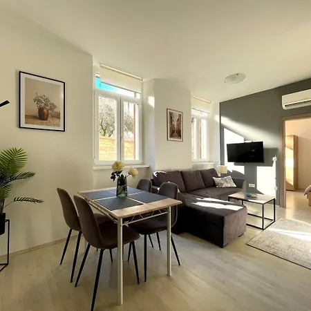 Appartement By The Sea - 26921 Pula